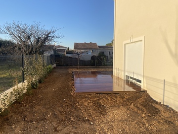 Terrasse en bois à Valergues